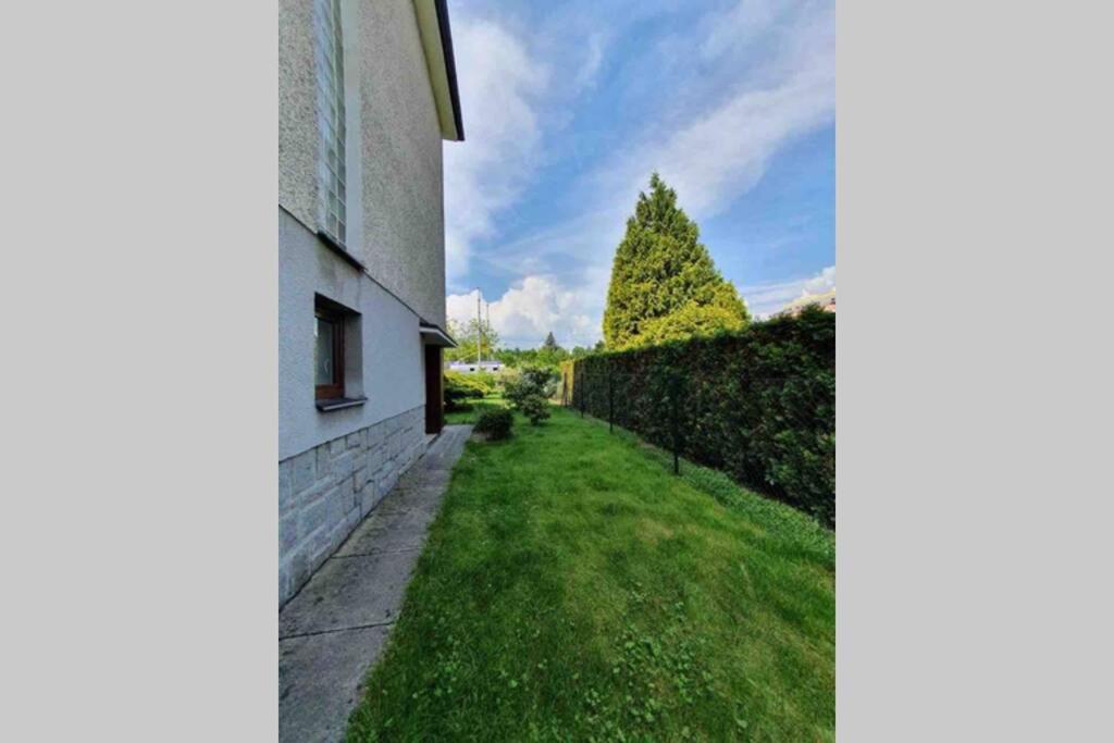 Family Apartment With Garden And Parking Spot Ceske Budejovice Esterno foto